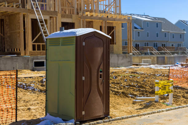 Portable Toilet Options We Offer in Nevada, MO